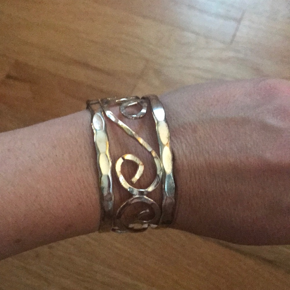 Silver handmade bangle bracelet